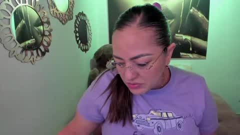Mariana Lopez online show from 05/25/26, 12:49
