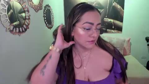 Snapshot of marianalopez81 chatting on 07/19/26, 12:03 Mariana Lopez online show from 07/19/26, 12:03