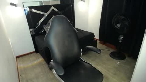 Mariana online show from 05/15/26, 05:58