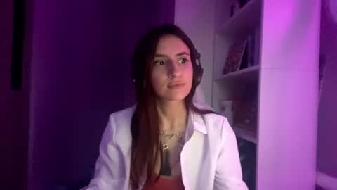 Snapshot of marianelatreff chatting on 06/18/26, 05:28 Monica online show from 06/18/26, 05:28