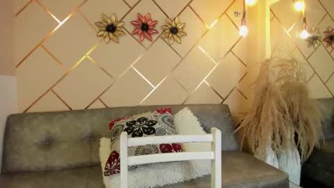 marianeporter online show from 11/28/25, 10:34