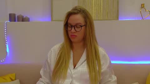 Maria online show from 03/10/25, 05:11