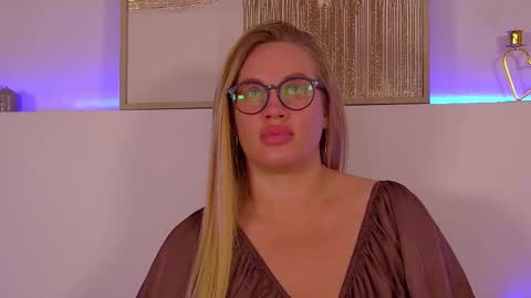 Maria online show from 03/12/25, 04:13