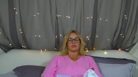 Maria online show from 11/26/25, 11:11