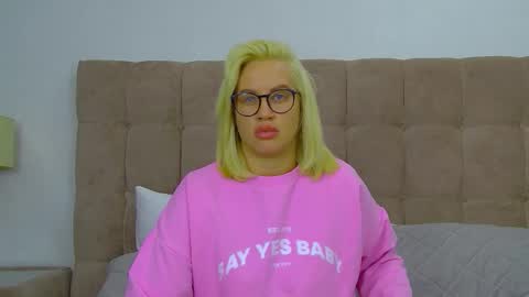 Maria online show from 01/18/26, 06:23