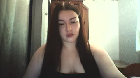 Snapshot of mariangloom chatting on 07/17/26, 04:12 mariangloom online show from 07/17/26, 04:12