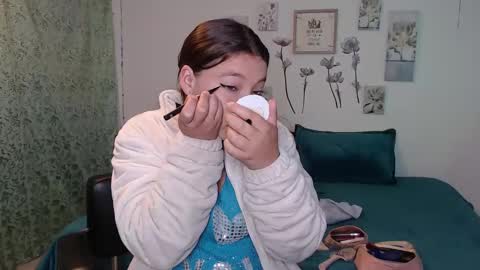 Mariana online show from 03/10/25, 12:18