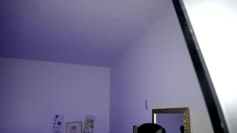 Mariana online show from 12/21/25, 09:05