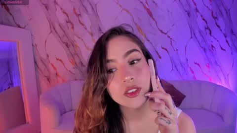 Marianne  online show from 09/30/25, 09:20