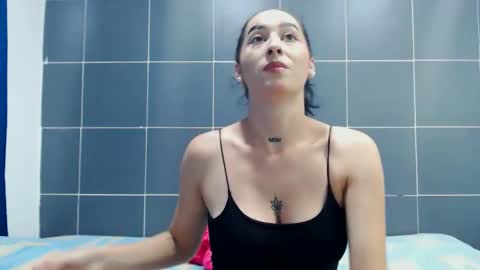 Snapshot of marianngell chatting on 01/12/26, 08:47 Mariangel online show from 01/12/26, 08:47