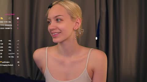 Snapshot of mariannsullivant chatting on 06/10/26, 09:57 Rachel online show from 06/10/26, 09:57
