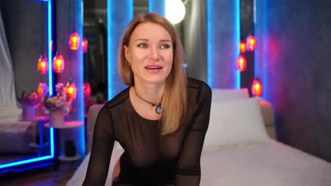 Maria online show from 11/10/25, 10:36