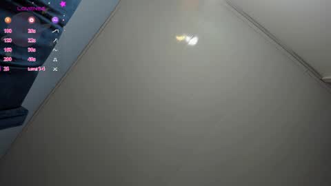 Snapshot of marianrosse chatting on 04/29/26, 01:32 marianrosse online show from 04/29/26, 01:32