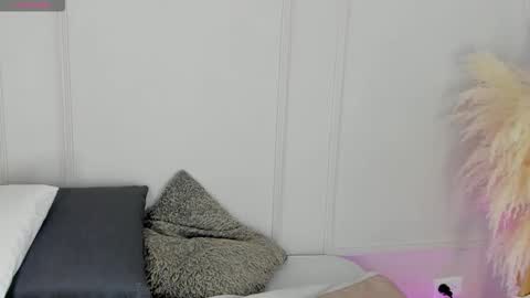 Maria Pettit online show from 02/04/26, 10:54