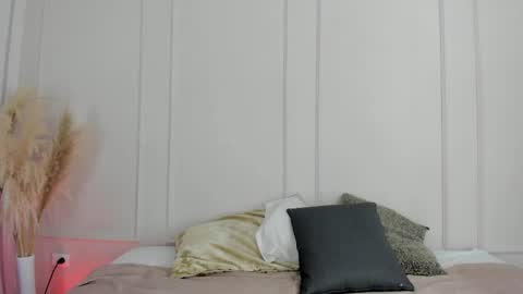 Maria Pettit online show from 04/15/26, 08:43