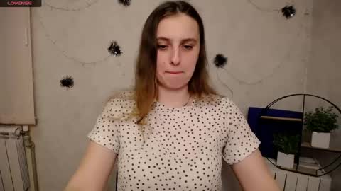 Snapshot of mariatess_ chatting on 04/27/26, 10:02 Mariia online show from 04/27/26, 10:02