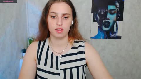 Snapshot of mariatess_ chatting on 05/24/26, 11:59 Mariia online show from 05/24/26, 11:59