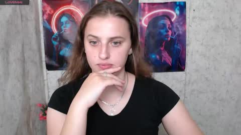 Snapshot of mariatess_ chatting on 05/25/26, 10:21 Mariia online show from 05/25/26, 10:21