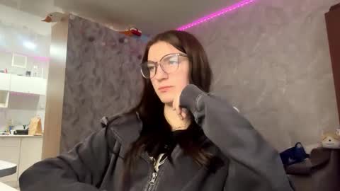 Eva online show from 03/06/26, 11:39