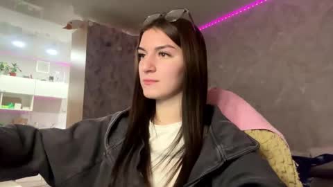 Eva online show from 03/09/26, 03:38