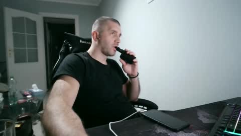 Snapshot of maribor5879 chatting on 01/24/25, 07:18 maribor5879 online show from 01/24/25, 07:18