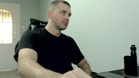 Snapshot of maribor5879 chatting on 02/23/25, 06:17 maribor5879 online show from 02/23/25, 06:17