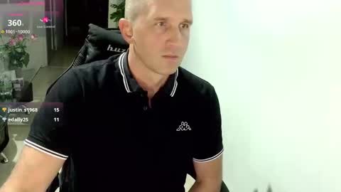 Snapshot of maribor5879 chatting on 09/16/25, 02:01 maribor5879 online show from 09/16/25, 02:01