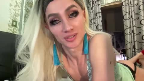 Snapshot of maridekoks chatting on 02/26/25, 07:27 Mari online show from 02/26/25, 07:27