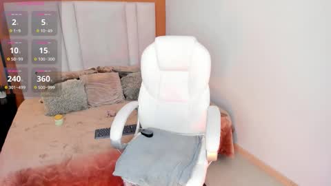 marie_bass online show from 11/24/25, 12:16