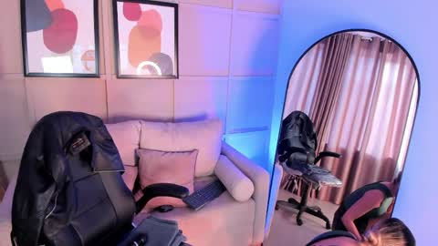 Snapshot of marie_bass chatting on 06/02/26, 01:13 marie_bass online show from 06/02/26, 01:13