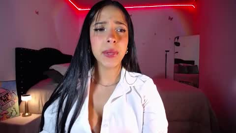 Nicolle online show from 02/08/25, 03:08