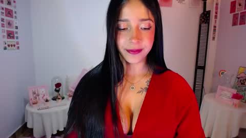 Snapshot of marie_daved chatting on 07/03/26, 02:07 Nicolle online show from 07/03/26, 02:07