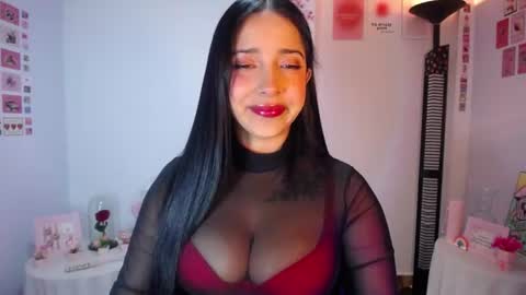Snapshot of marie_daved chatting on 07/07/26, 03:42 Nicolle online show from 07/07/26, 03:42