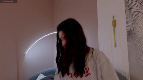 Snapshot of marie_diaze chatting on 05/17/26, 05:16 Marie LEAVE YOUR WITH ME online show from 05/17/26, 05:16