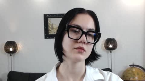 Marie Fitch online show from 11/28/25, 03:09