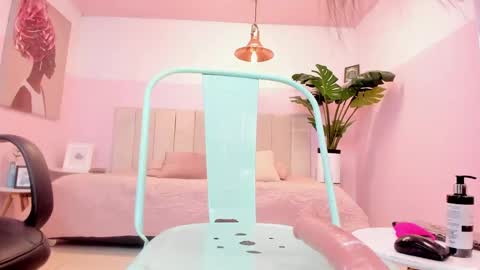 Marie online show from 01/11/25, 07:17