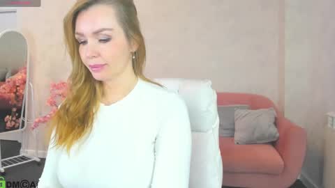 Snapshot of marie_hayes chatting on 05/12/26, 01:14 marie_hayes online show from 05/12/26, 01:14