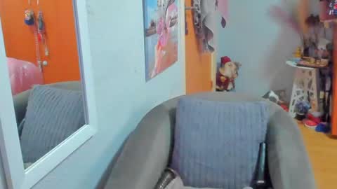 Snapshot of marie_marie03 chatting on 01/07/25, 09:50 Marie   online show from 01/07/25, 09:50