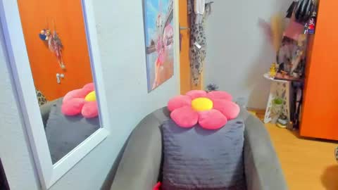 Snapshot of marie_marie03 chatting on 02/28/25, 06:21 Marie   online show from 02/28/25, 06:21