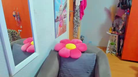 Snapshot of marie_marie03 chatting on 03/04/25, 07:41 Marie   online show from 03/04/25, 07:41