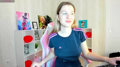Snapshot of mariel_brown chatting on 02/27/25, 11:20 mariel_brown online show from 02/27/25, 11:20