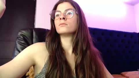 Mariie online show from 02/10/25, 06:13