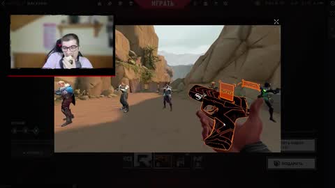 Snapshot of marielessfan chatting on 10/12/25, 03:33 Marie online show from 10/12/25, 03:33