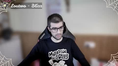 Snapshot of marielessfan chatting on 10/19/25, 12:50 Marie online show from 10/19/25, 12:50