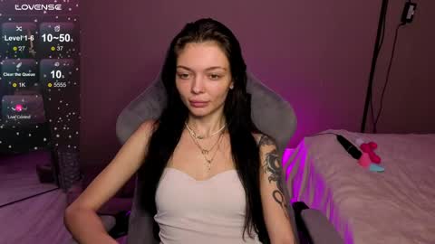 Snapshot of mariella__adams chatting on 05/05/26, 05:21 Maria online show from 05/05/26, 05:21