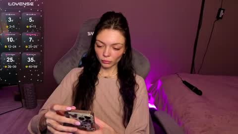 Snapshot of mariella__adams chatting on 05/07/26, 06:02 Maria online show from 05/07/26, 06:02