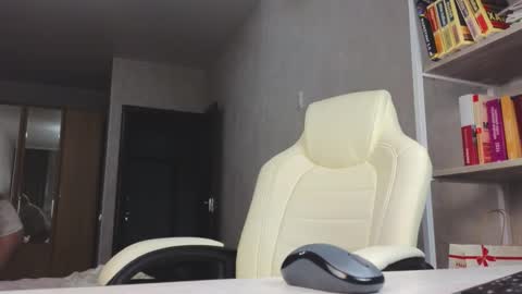 Marietta online show from 02/05/26, 02:11