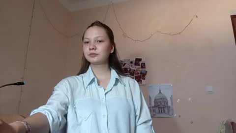 Cleopatra online show from 05/21/26, 12:12