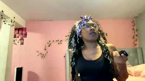 eMariexxx online show from 01/06/26, 04:16