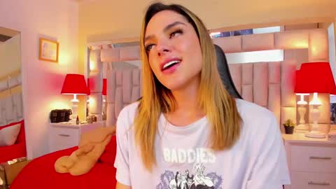 mariiahneedles online show from 01/03/25, 10:29